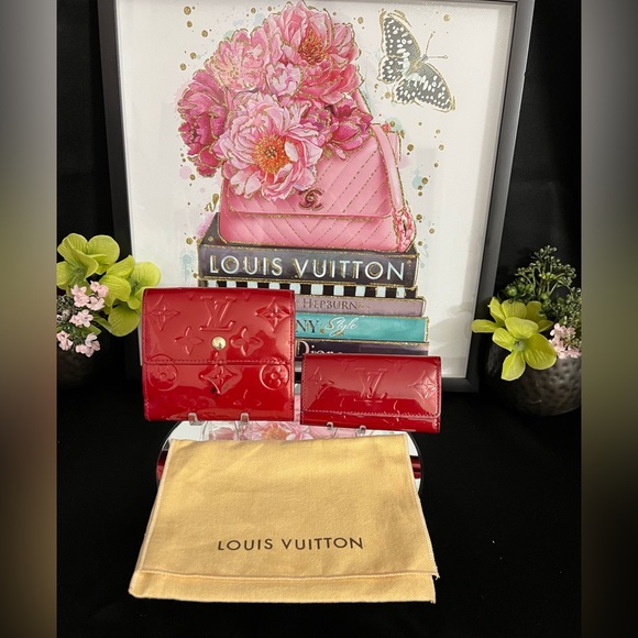 Louis Vuitton Handbags - Louis Vuitton Red Vernis Trifold Wallet & Matching Key Case